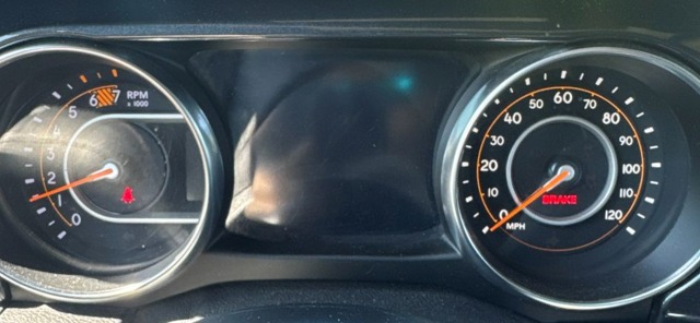 Jeep Gladiator and Jeep Wrangler dead odometer screen repair service in Miami - 786-355-7660. Miami Jeep touch screen repair.